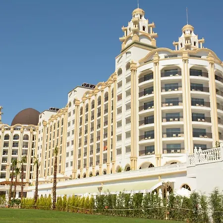 Отель J'adore Deluxe & Ultra 5*